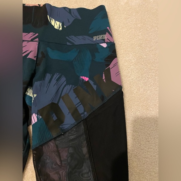 Vs. pink bonded tropical leggings with phone pocket-small EUC - Picture 2 of 8